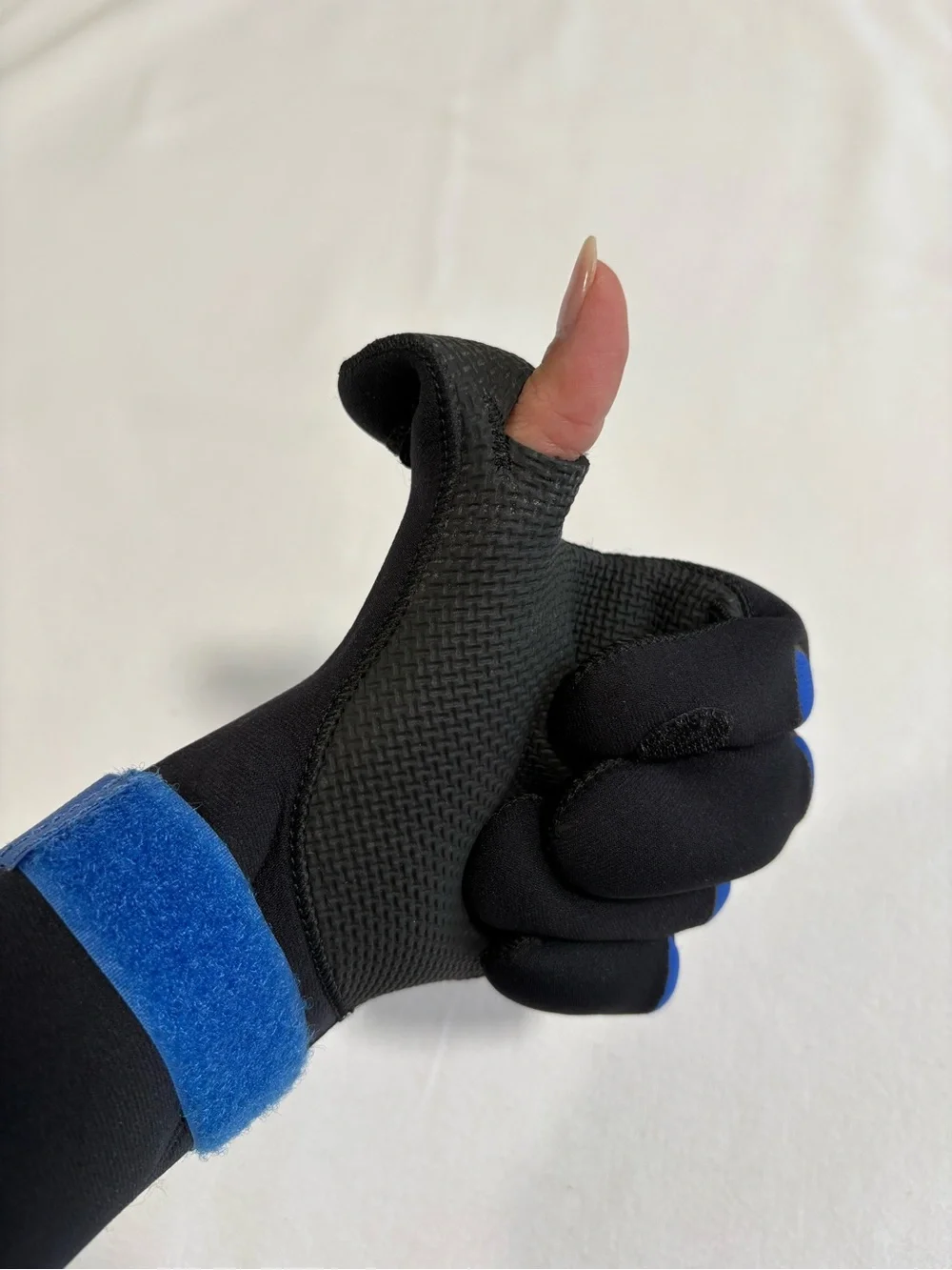 Shimano Neoprene Gloves with Thumb  and Index Finger Holes with Velcro Fasteners
